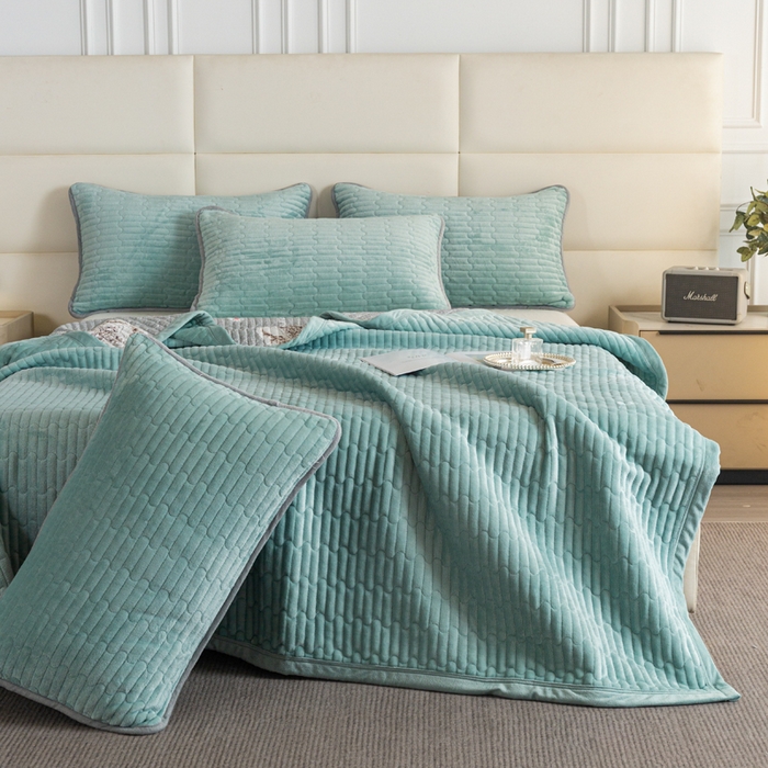 91家纺网 家纺一手货源 找家纺 梓依家纺 2025新款牛奶绒花边单床盖三件套四件套 海盐蓝