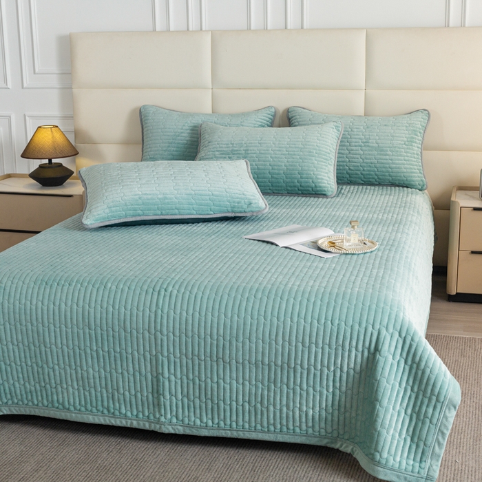 91家纺网 家纺一手货源 找家纺 梓依家纺 2025新款牛奶绒花边单床盖三件套四件套 海盐蓝