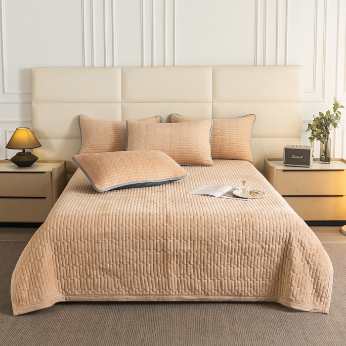 梓依家纺 2025新款牛奶绒花边单床盖三件套四件套 奶茶色