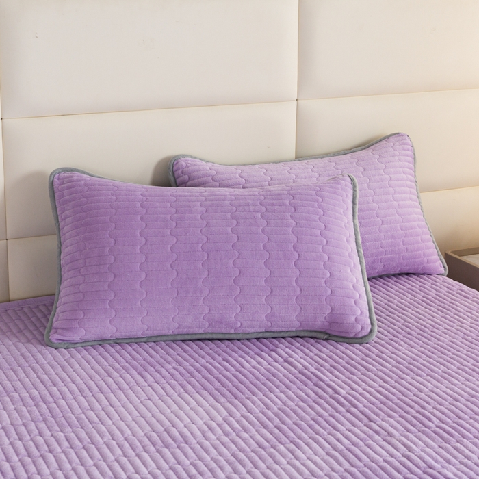 91家纺网 家纺一手货源 找家纺 梓依家纺 2025新款牛奶绒花边单床盖三件套四件套 奶油紫