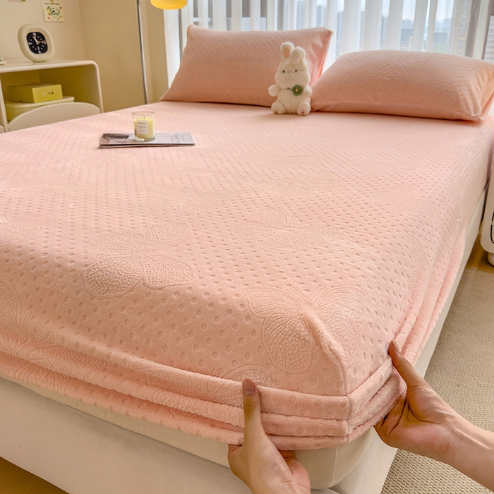 摩妮卡 2025新款小清新雕花牛奶绒床笠单床笠床笠三件套 简爱粉
