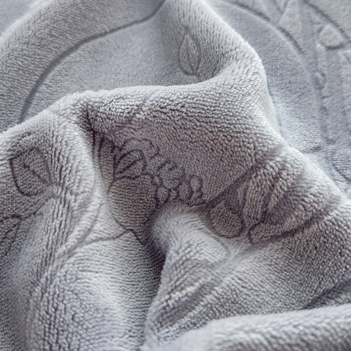 91家纺网 家纺一手货源 找家纺 摩妮卡 2025新款小清新雕花牛奶绒床笠单床笠床笠三件套 宝莉蓝