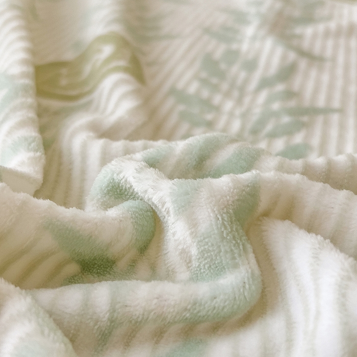 91家纺网 家纺一手货源 找家纺 摩妮卡 2025新款小清新雕花牛奶绒床笠单床笠床笠三件套 朵缇-绿