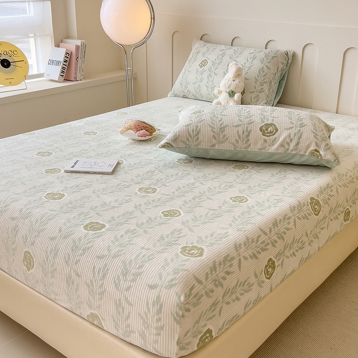 91家纺网 家纺一手货源 找家纺 摩妮卡 2025新款小清新雕花牛奶绒床笠单床笠床笠三件套 朵缇-绿