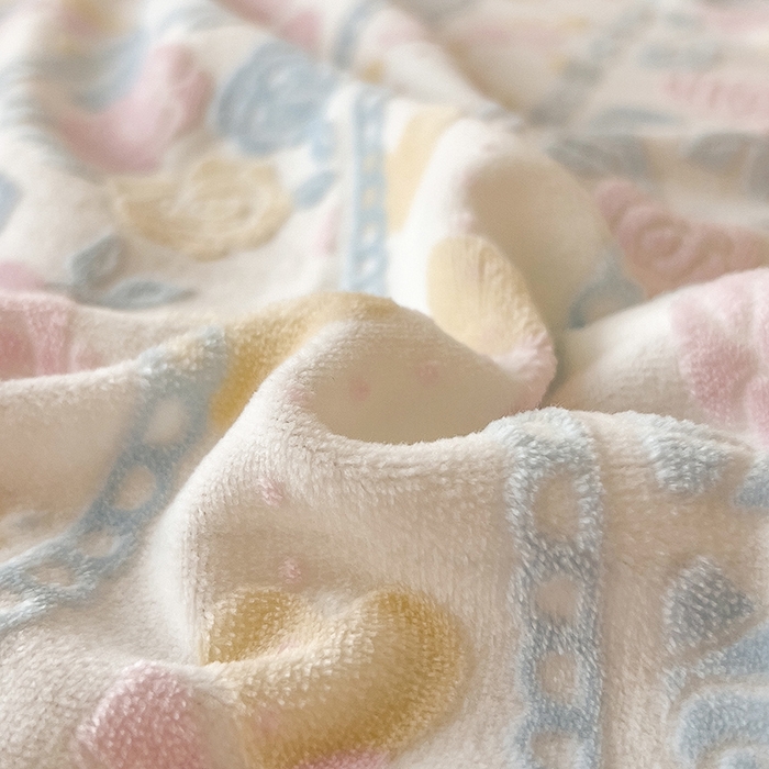 91家纺网 家纺一手货源 找家纺 摩妮卡 2025新款小清新雕花牛奶绒床笠单床笠床笠三件套 春派