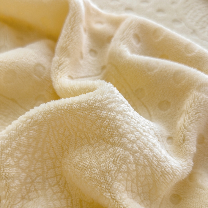 91家纺网 家纺一手货源 找家纺 摩妮卡 2025新款小清新雕花牛奶绒床笠单床笠床笠三件套 路易黄