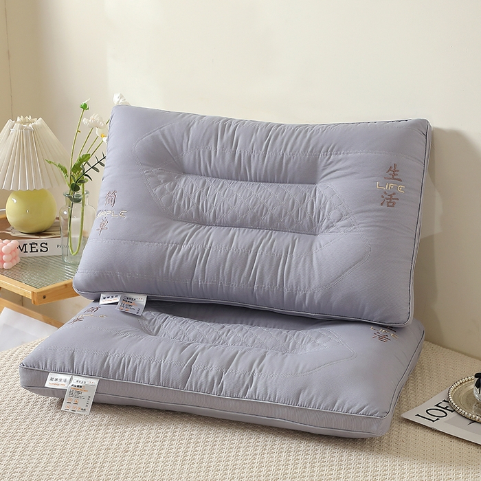 91家纺网 家纺一手货源 找家纺 云熙枕业 2025新款简单生活护颈枕  枕头枕芯 灰色中枕/只