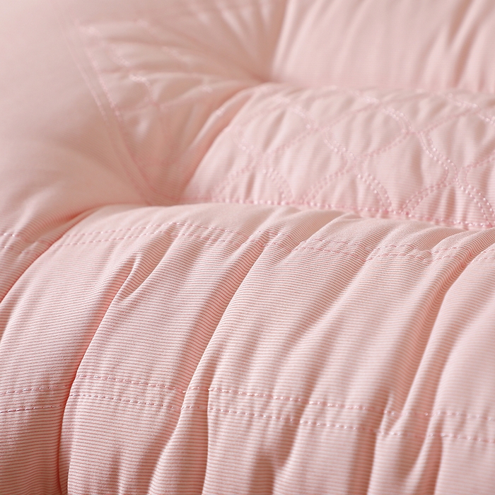 91家纺网 家纺一手货源 找家纺 云熙枕业 2025新款简单生活护颈枕  枕头枕芯 粉色低枕/对