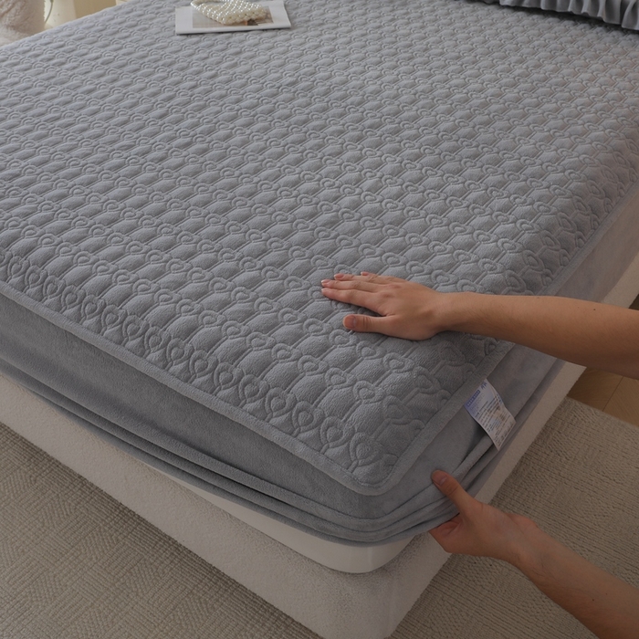 91家纺网 家纺一手货源 找家纺 怡源梦  2025新款夹棉床笠-甜心公主系列 灰色