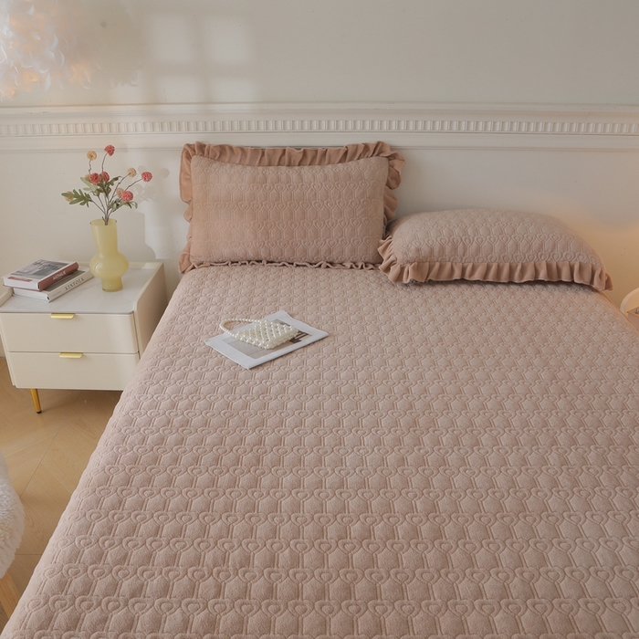 91家纺网 家纺一手货源 找家纺 怡源梦  2025新款夹棉床笠-甜心公主系列 咖色