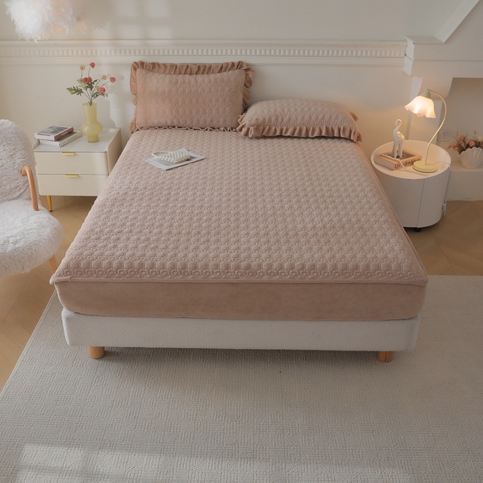 91家纺网 家纺一手货源 找家纺 怡源梦  2025新款夹棉床笠-甜心公主系列 咖色