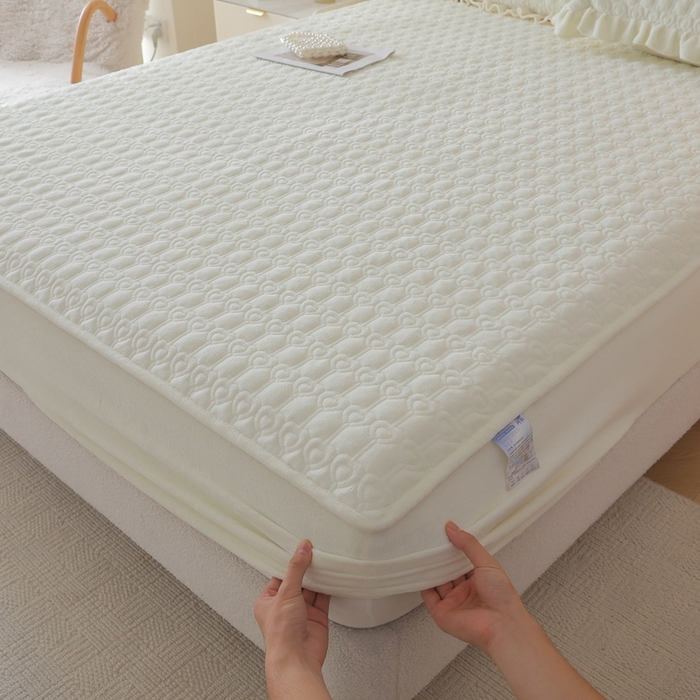 91家纺网 家纺一手货源 找家纺 怡源梦  2025新款夹棉床笠-甜心公主系列 米白色