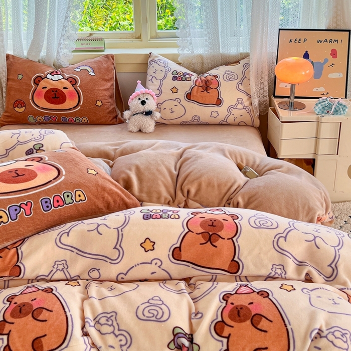 91家纺网 家纺一手货源 找家纺 徕米家居 2025新款双面牛奶绒卡通印花四件套 可爱卡皮吧啦