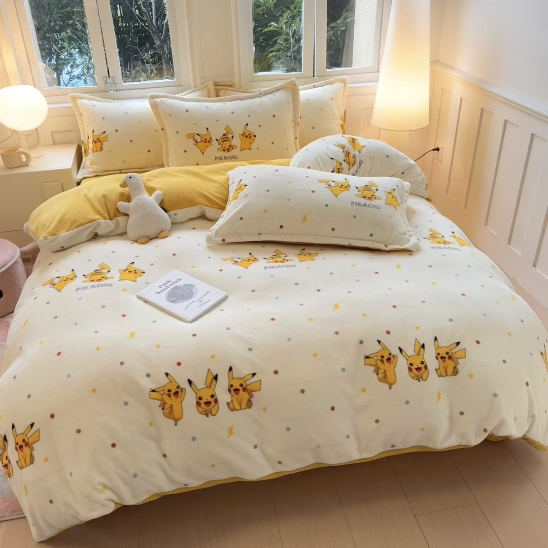 91家纺网 家纺一手货源 找家纺 徕米家居 2025新款双面牛奶绒卡通印花四件套 皮卡丘伙伴