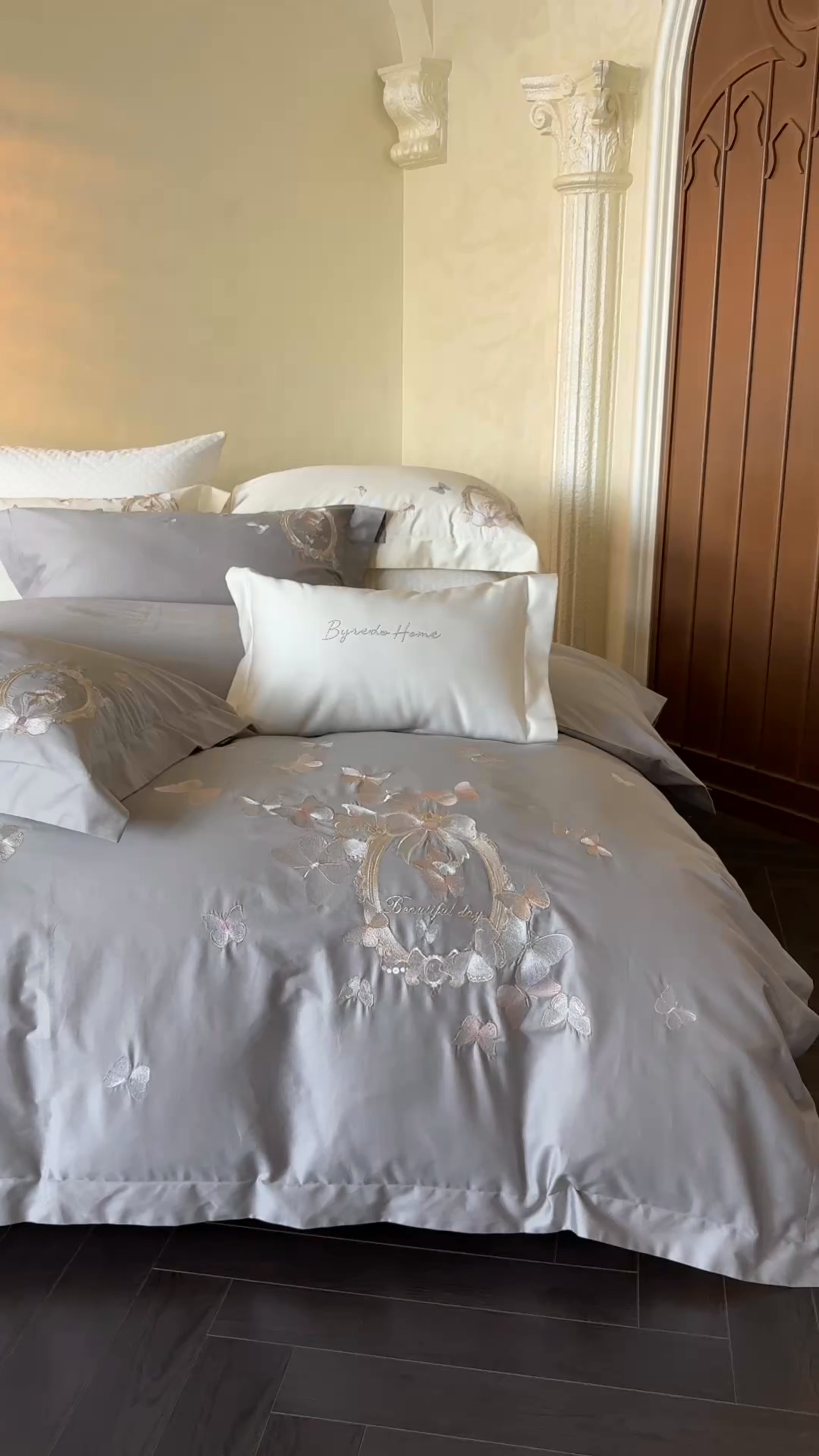 91家纺网 家纺一手货源 找家纺 馨蕊家居 2025新款四件套-花棠新 棉花棠-高级灰