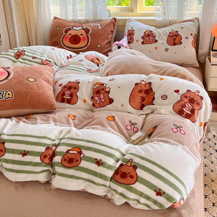 91家纺网 家纺一手货源 找家纺 徕米家居 2025新款双面牛奶绒卡通印花四件套 条纹卡皮吧啦