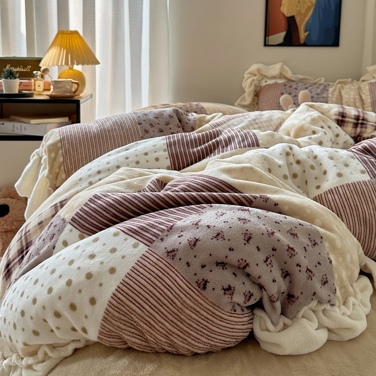 91家纺网 家纺一手货源 找家纺 艾咪-Amy ntmy 2025新款博主风花边款牛奶绒四件套-花栖礼 花栖礼-紫