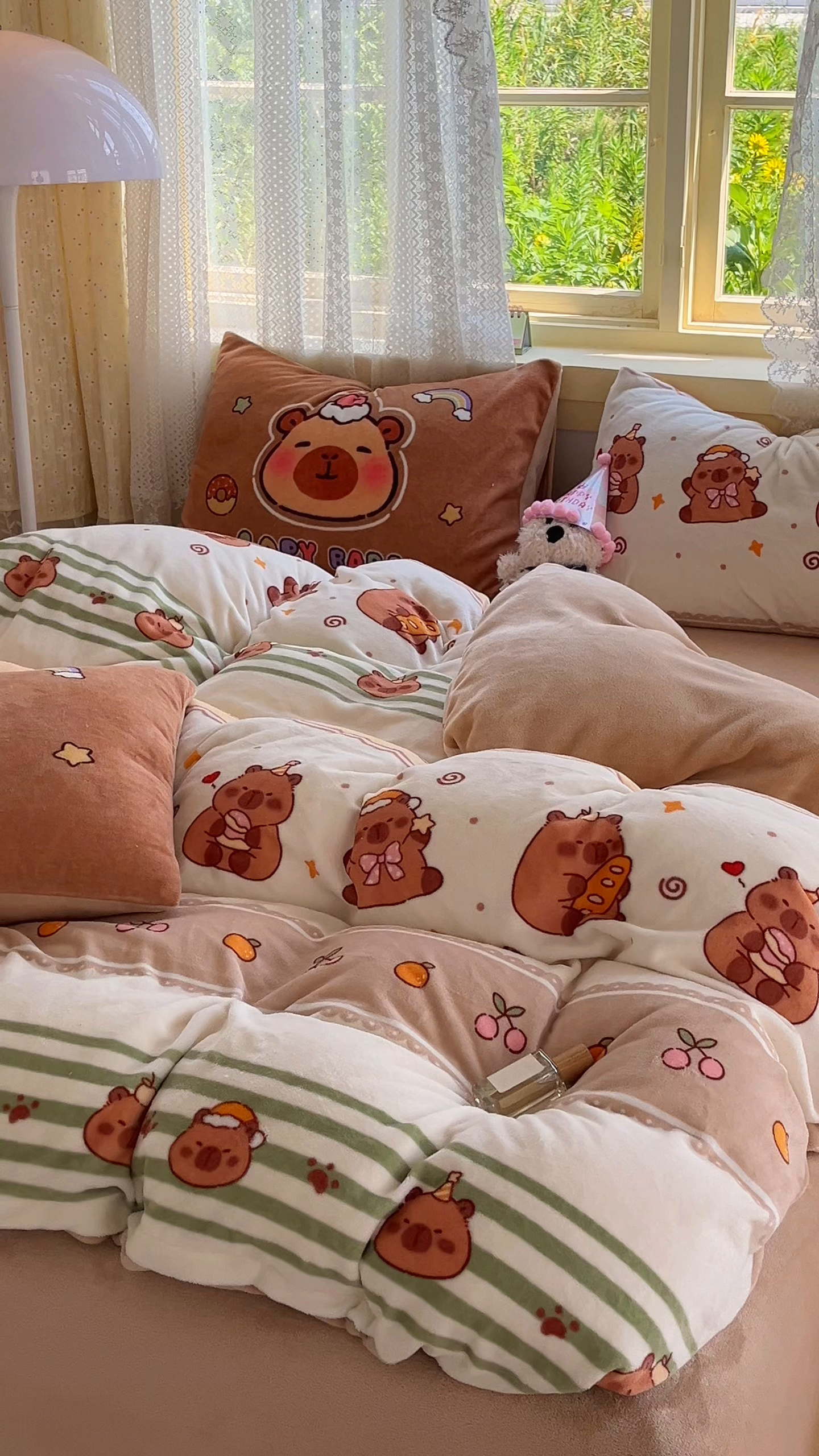 91家纺网 家纺一手货源 找家纺 徕米家居 2025新款双面牛奶绒卡通印花四件套 条纹卡皮吧啦