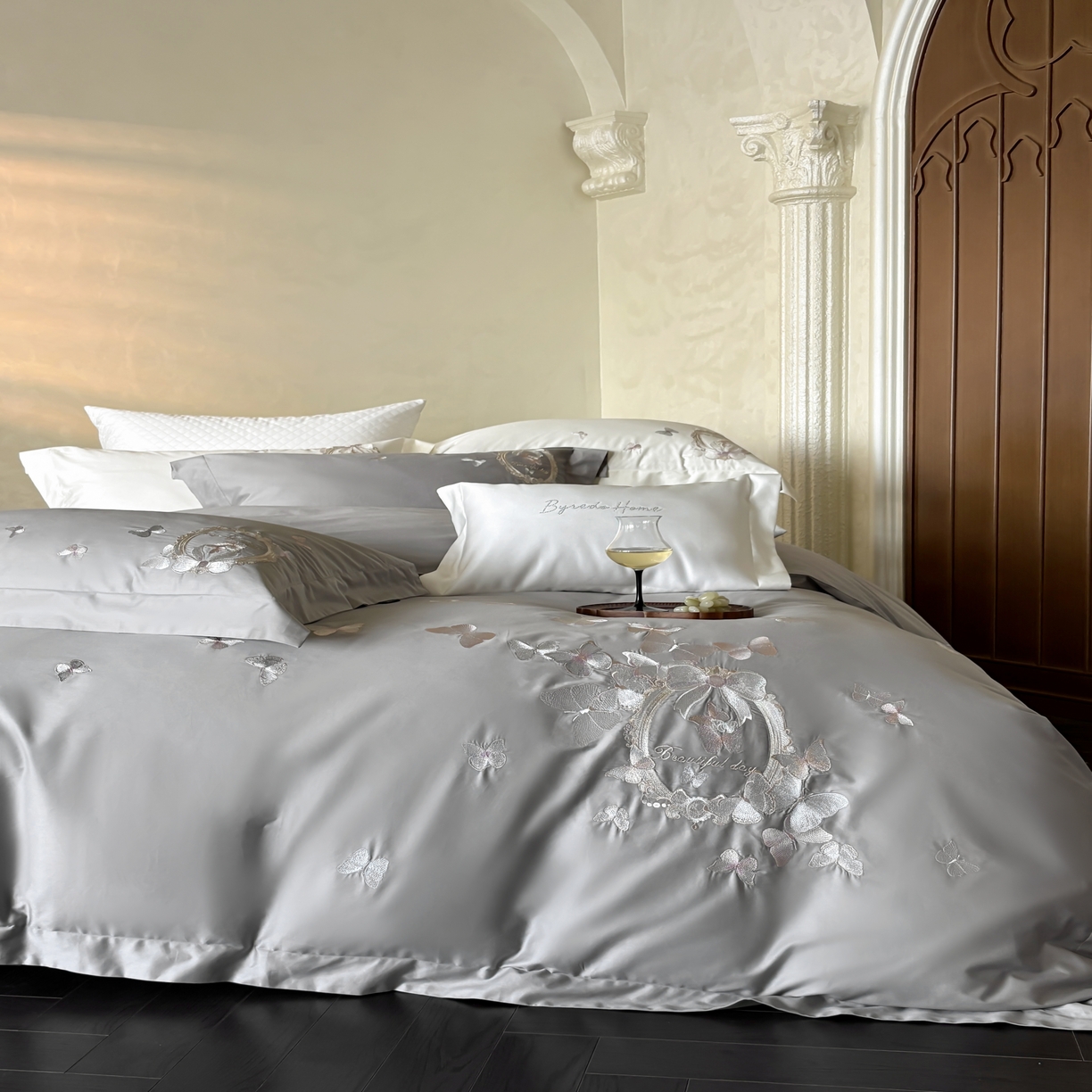 91家纺网 家纺一手货源 找家纺 馨蕊家居 2025新款四件套-花棠新 棉花棠-高级灰