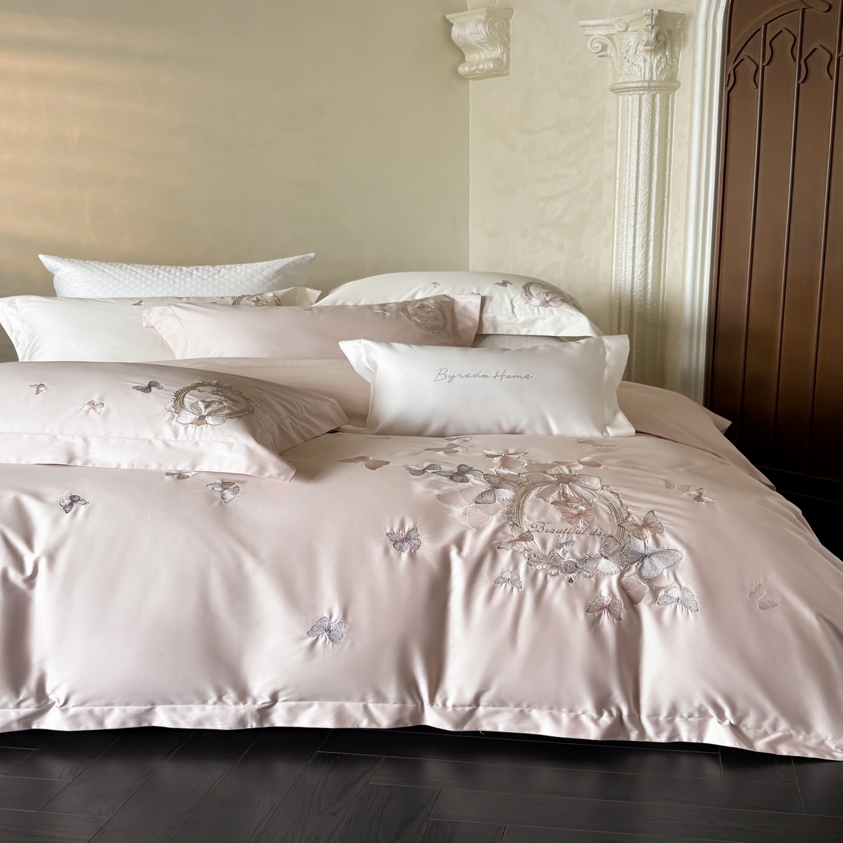 91家纺网 家纺一手货源 找家纺 馨蕊家居 2025新款四件套-花棠新 棉花棠-蔷薇粉