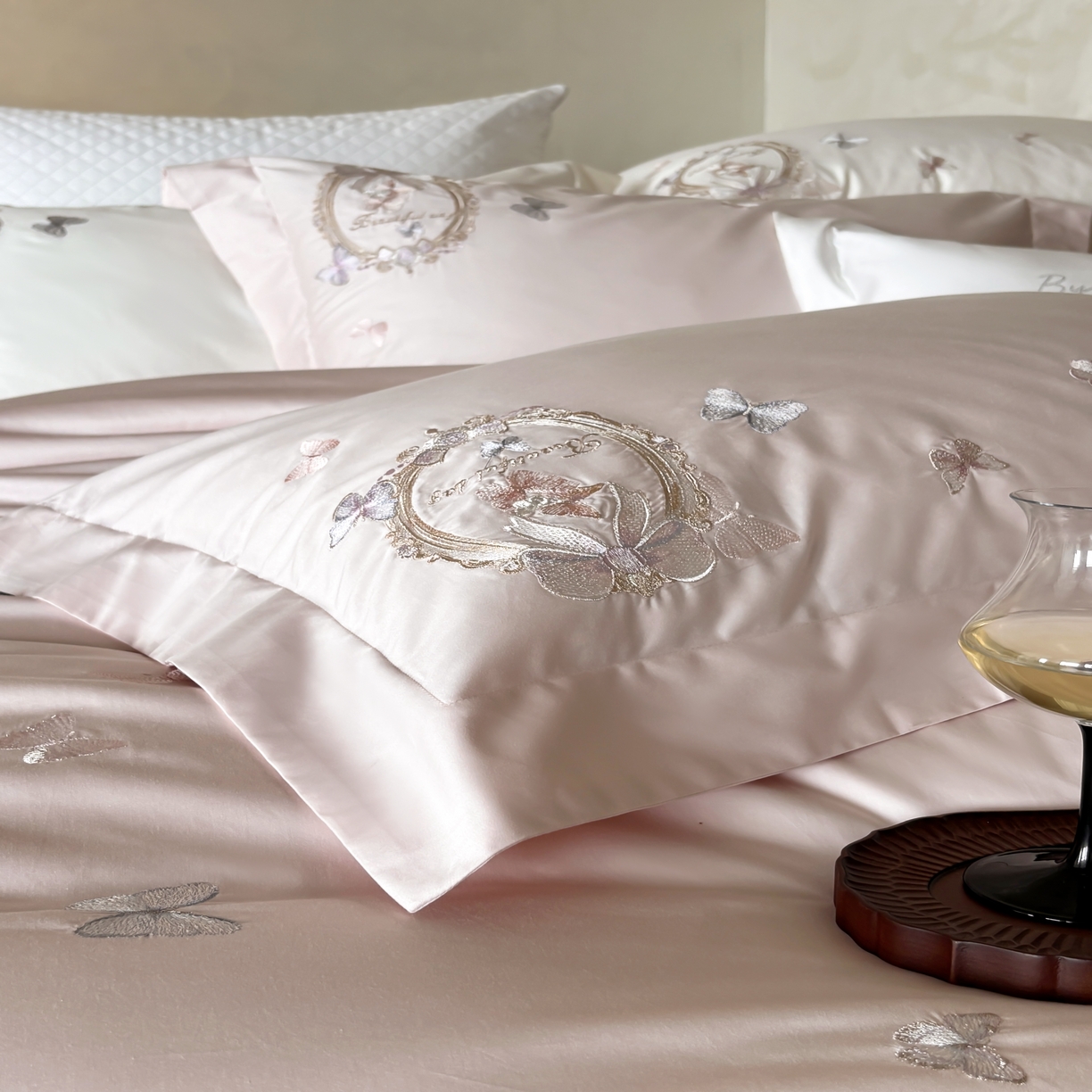 91家纺网 家纺一手货源 找家纺 馨蕊家居 2025新款四件套-花棠新 棉花棠-蔷薇粉