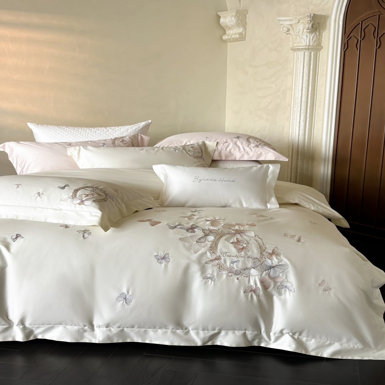 91家纺网 家纺一手货源 找家纺 馨蕊家居 2025新款四件套-花棠新 棉花棠-月光白