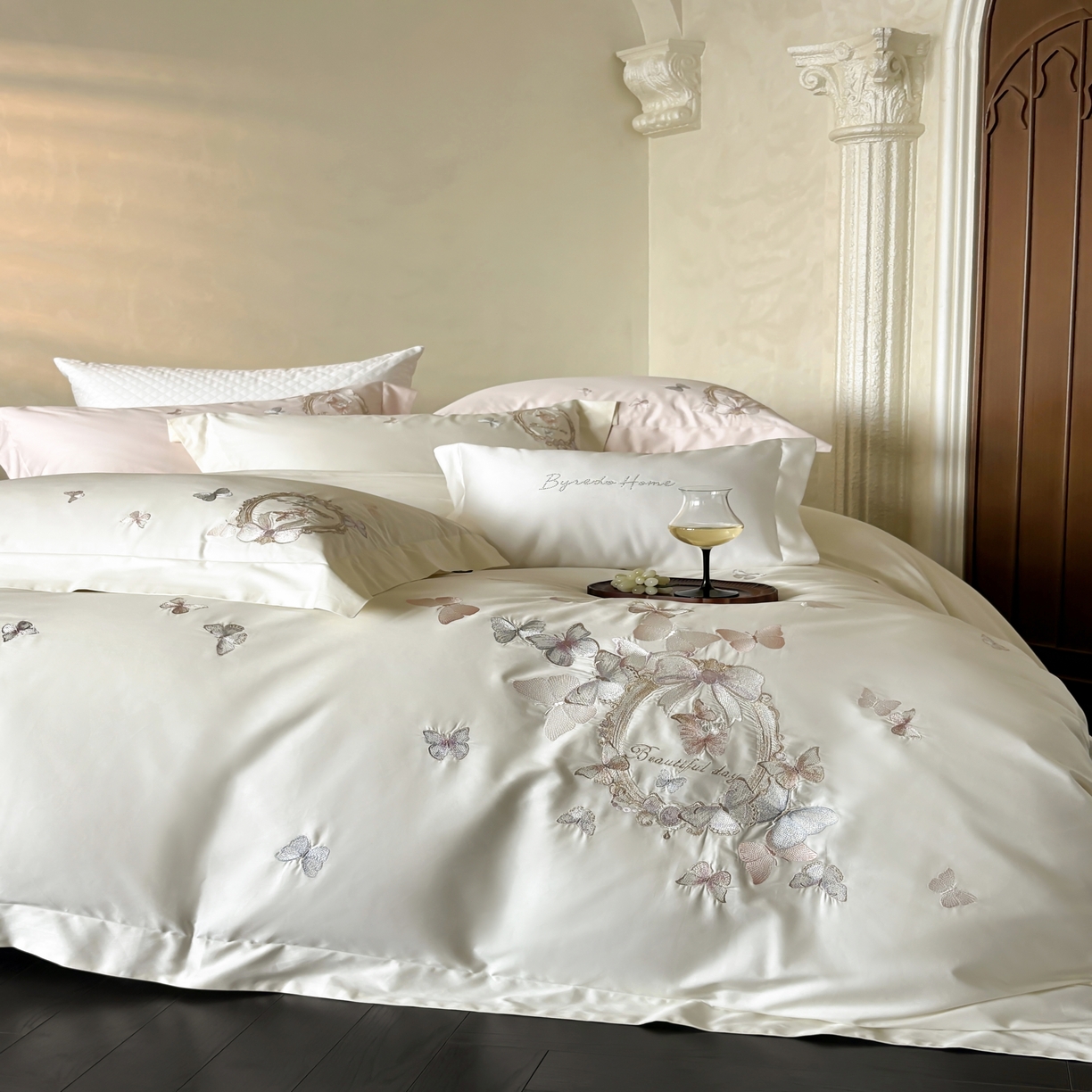 91家纺网 家纺一手货源 找家纺 馨蕊家居 2025新款四件套-花棠新 棉花棠-月光白