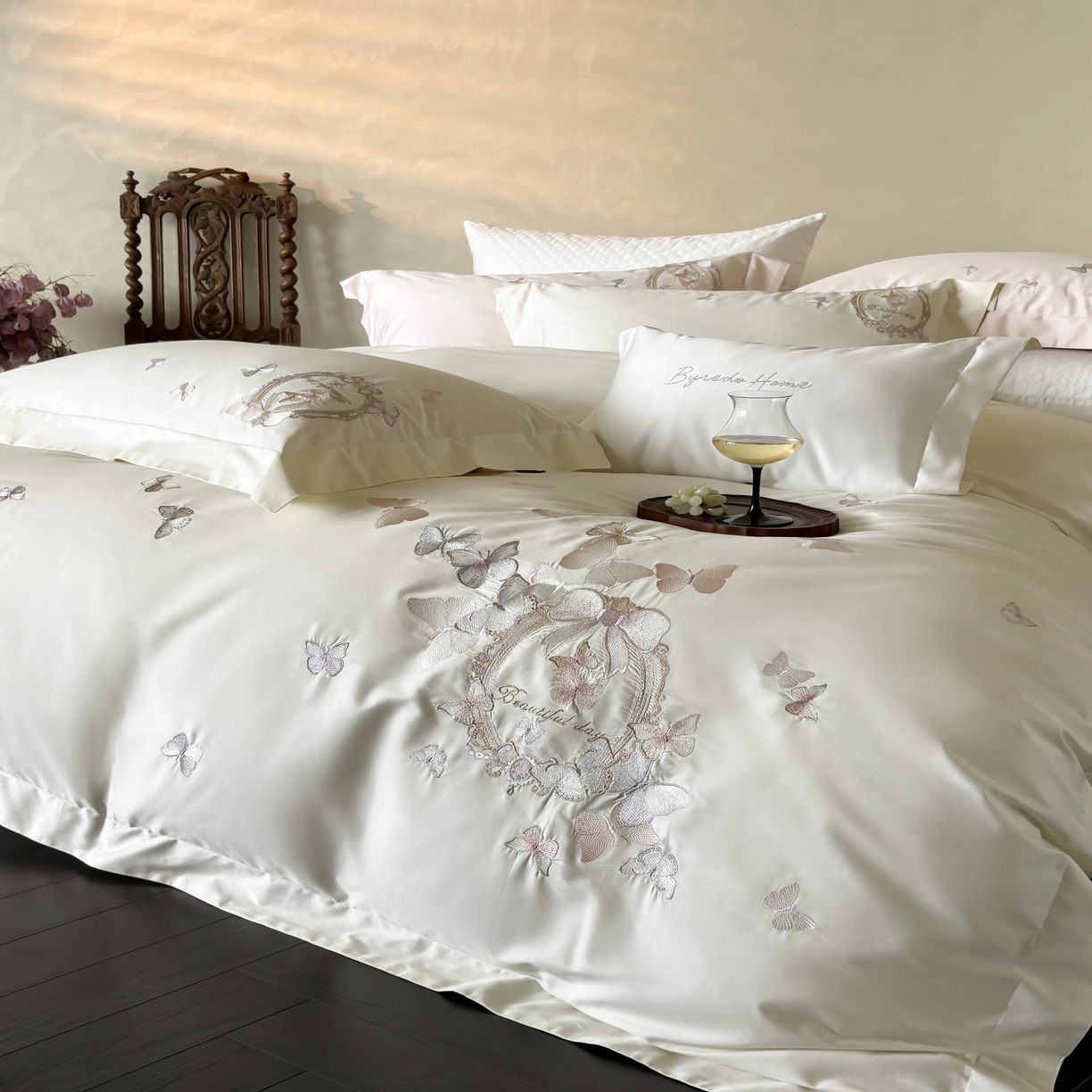 91家纺网 家纺一手货源 找家纺 馨蕊家居 2025新款四件套-花棠新 棉花棠-月光白