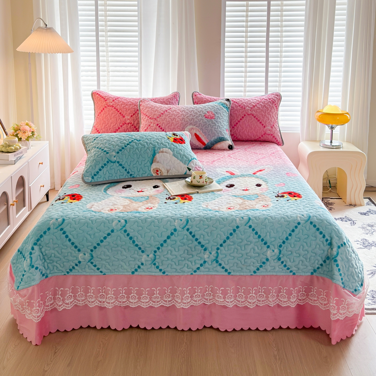 （总）梓依家纺 2025新款牛奶绒单床裙款蕾丝床盖三件套四件套