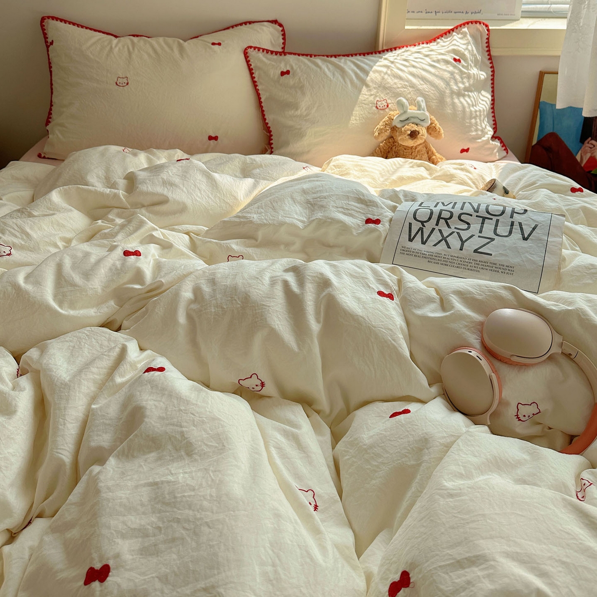 91家纺网 家纺一手货源 找家纺 顾里家纺 2025新款ins韩风刺绣云朵棉四件套 贝拉猫咪