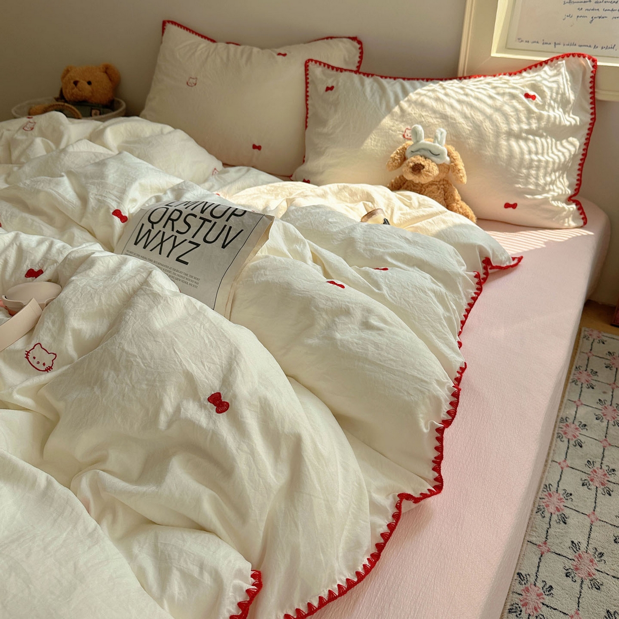 91家纺网 家纺一手货源 找家纺 顾里家纺 2025新款ins韩风刺绣云朵棉四件套 贝拉猫咪