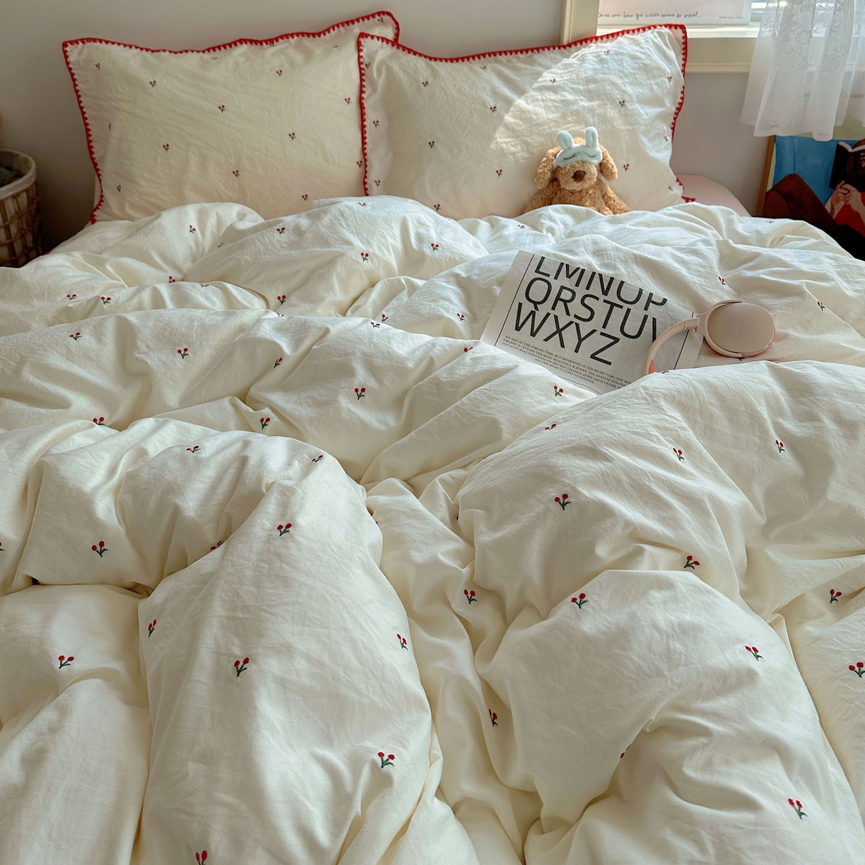 91家纺网 家纺一手货源 找家纺 顾里家纺 2025新款ins韩风刺绣云朵棉四件套 小樱桃