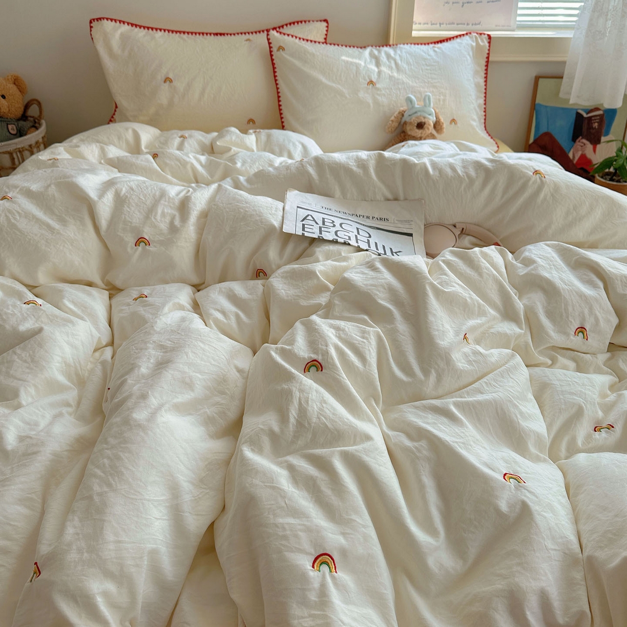 91家纺网 家纺一手货源 找家纺 顾里家纺 2025新款ins韩风刺绣云朵棉四件套 ins彩虹