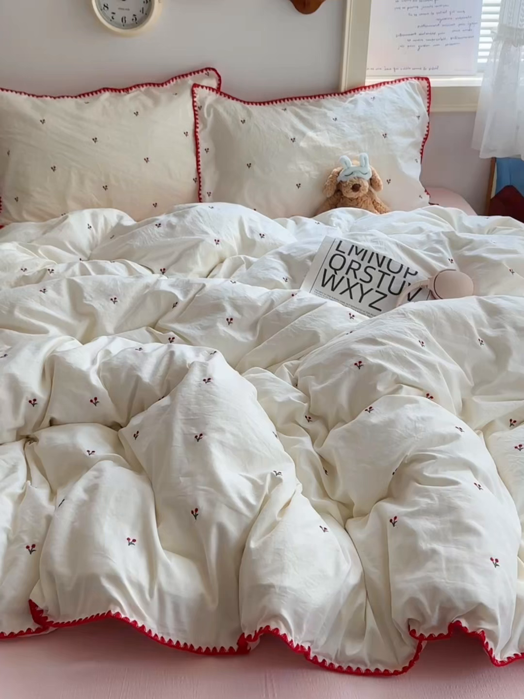 91家纺网 家纺一手货源 找家纺 顾里家纺 2025新款ins韩风刺绣云朵棉四件套 小樱桃