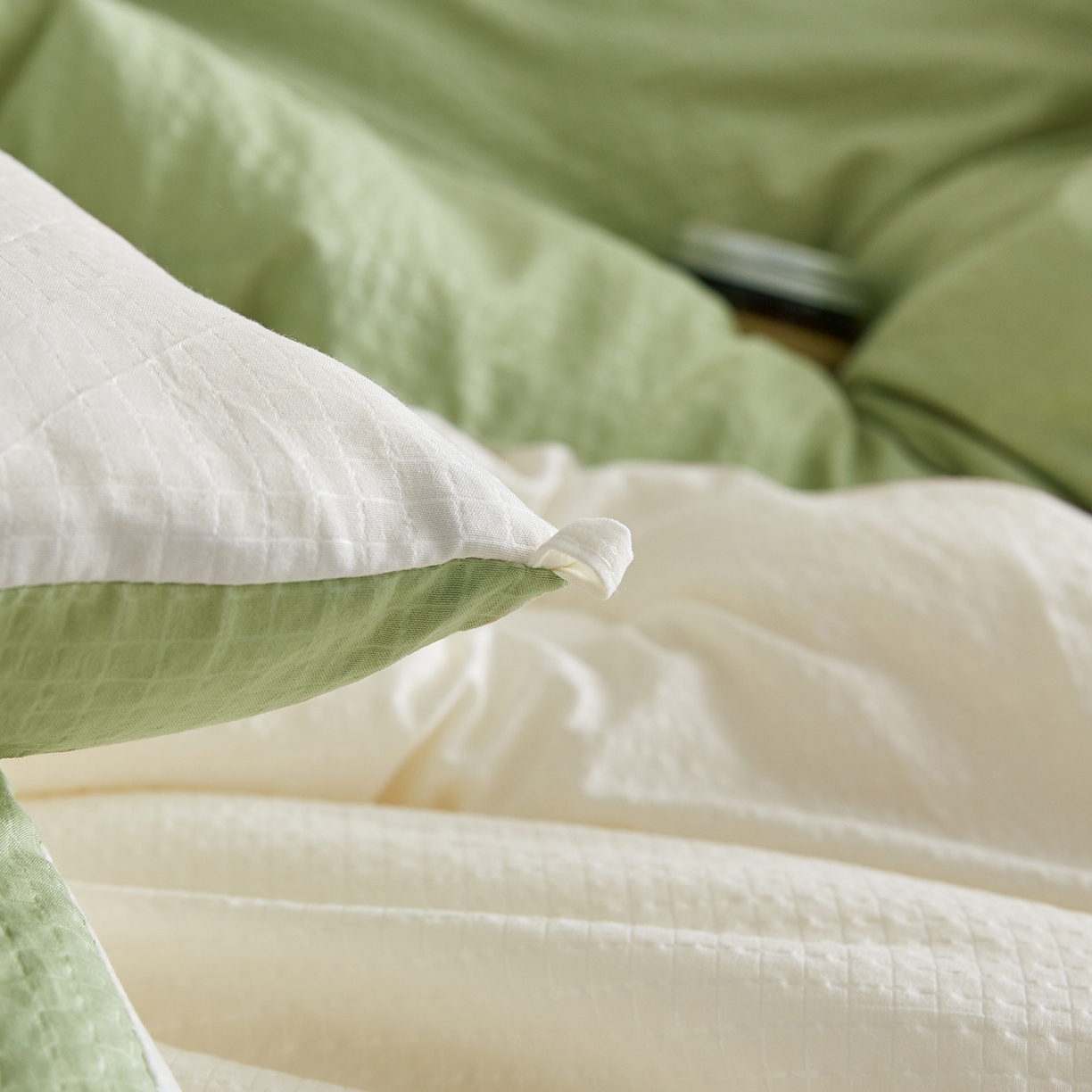 91家纺网 家纺一手货源 找家纺 帕芬鸟家纺 2025新款无染柔软大豆纤维被子被芯 无染米拼绿