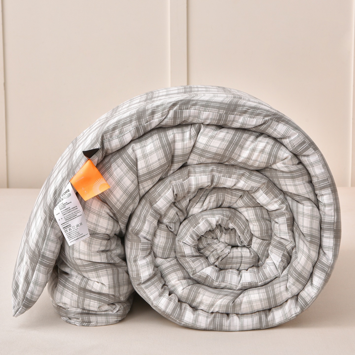 91家纺网 家纺一手货源 找家纺 苏迪网销供货 2025新款被子无印风格冬被水洗棉格子春秋被褥子 无印格～灰