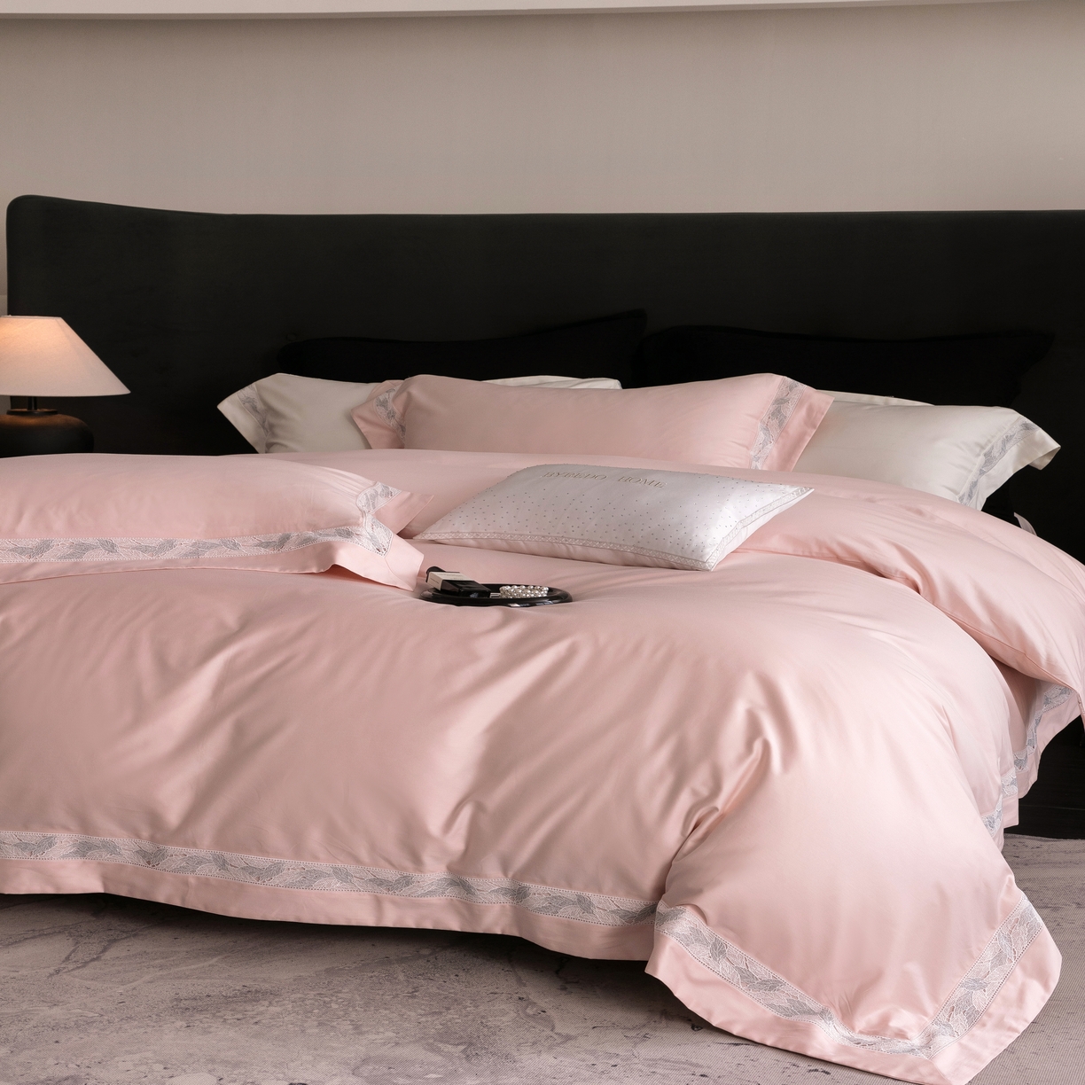 91家纺网 家纺一手货源 找家纺 馨蕊家居 2025秋冬新品100支高定系列-棉森蔓（会员-20）（礼盒塑封包装） 券后控价：368/388 棉森蔓-蔷薇粉