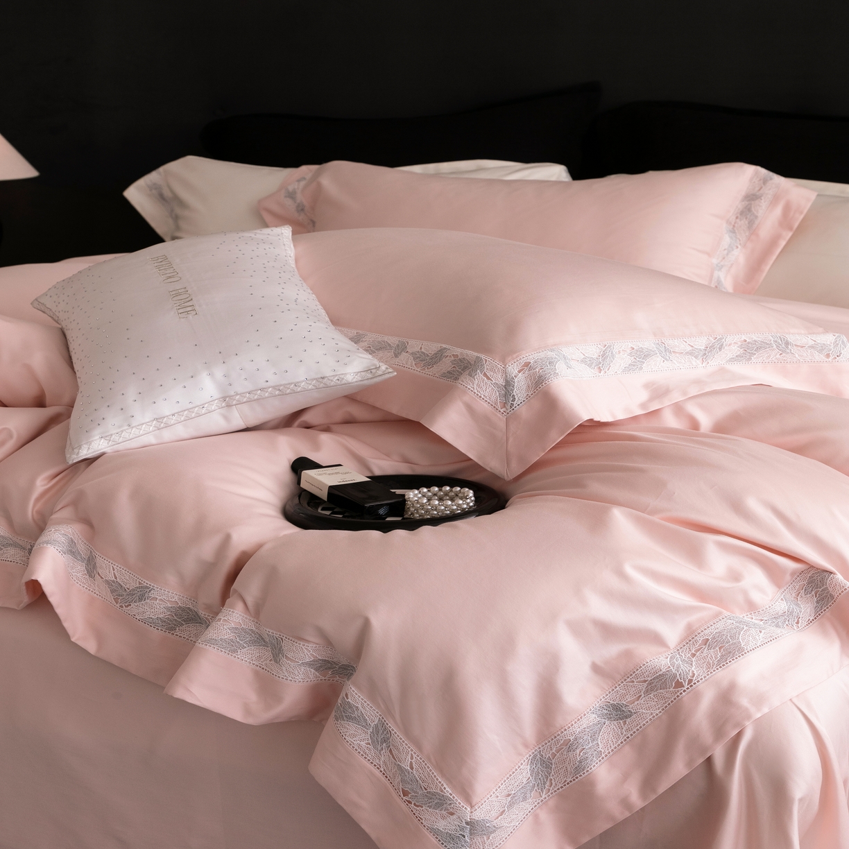 91家纺网 家纺一手货源 找家纺 馨蕊家居 2025秋冬新品100支高定系列-棉森蔓（会员-20）（礼盒塑封包装） 券后控价：368/388 棉森蔓-蔷薇粉