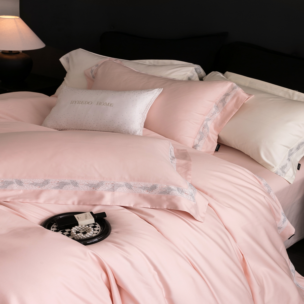 91家纺网 家纺一手货源 找家纺 馨蕊家居 2025秋冬新品100支高定系列-棉森蔓（会员-20）（礼盒塑封包装） 券后控价：368/388 棉森蔓-蔷薇粉