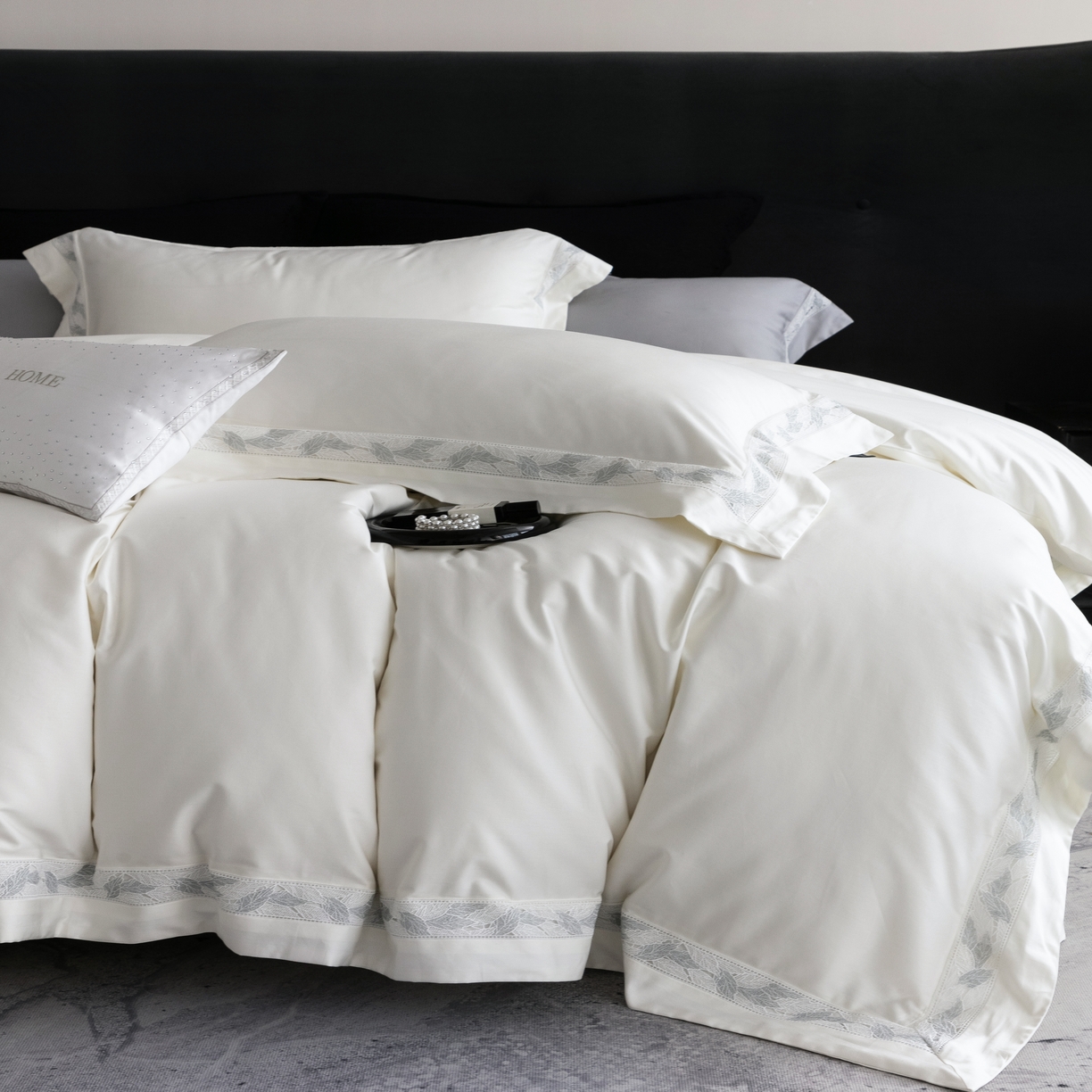 91家纺网 家纺一手货源 找家纺 馨蕊家居 2025秋冬新品100支高定系列-棉森蔓（会员-20）（礼盒塑封包装） 券后控价：368/388 棉森蔓-月光白