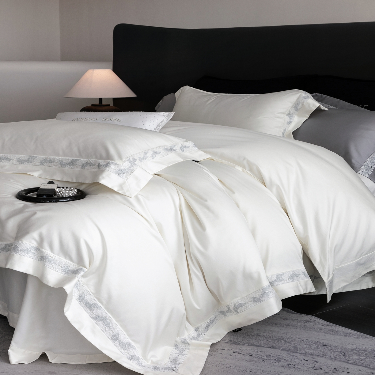 91家纺网 家纺一手货源 找家纺 馨蕊家居 2025秋冬新品100支高定系列-棉森蔓（会员-20）（礼盒塑封包装） 券后控价：368/388 棉森蔓-月光白