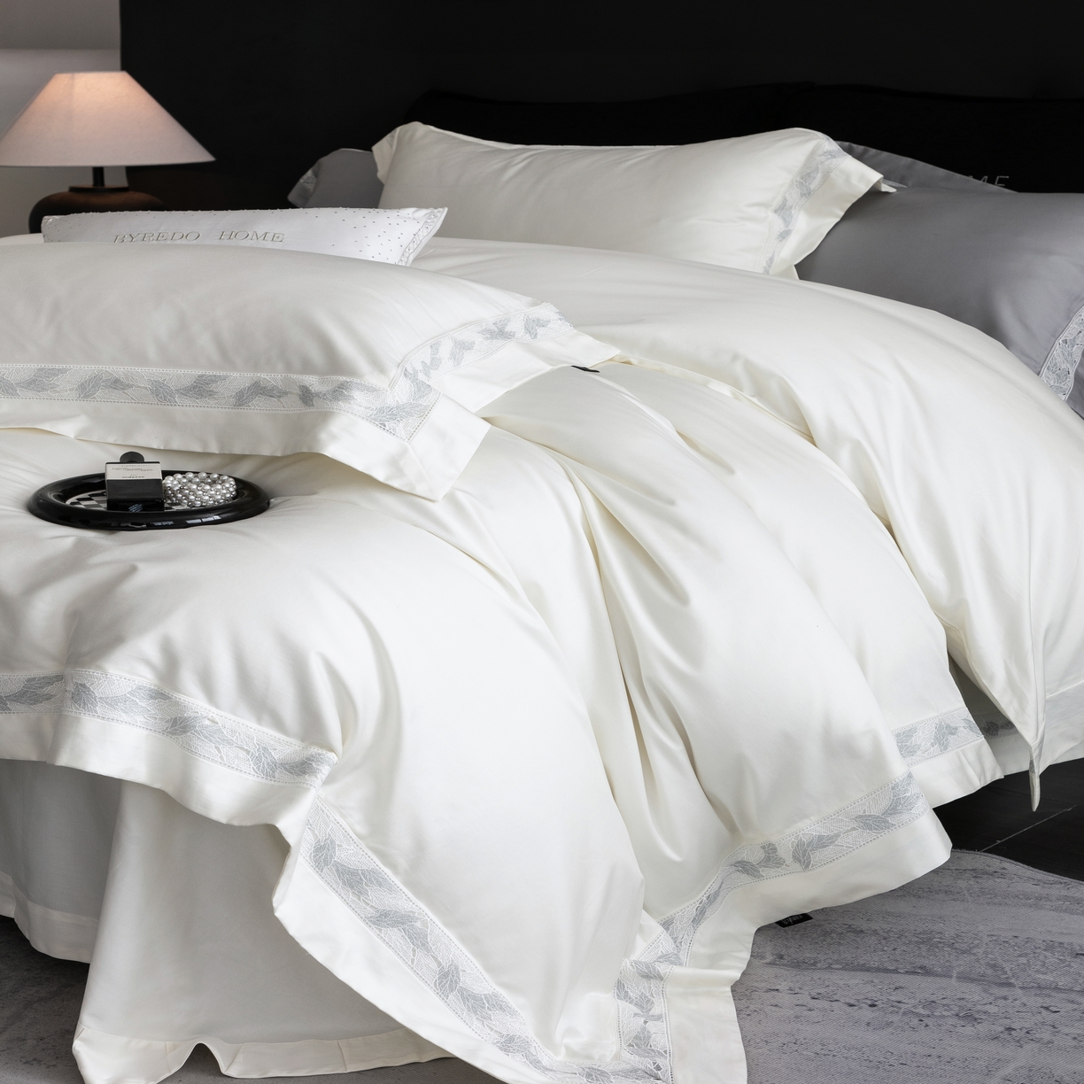 91家纺网 家纺一手货源 找家纺 馨蕊家居 2025秋冬新品100支高定系列-棉森蔓（会员-20）（礼盒塑封包装） 券后控价：368/388 棉森蔓-月光白