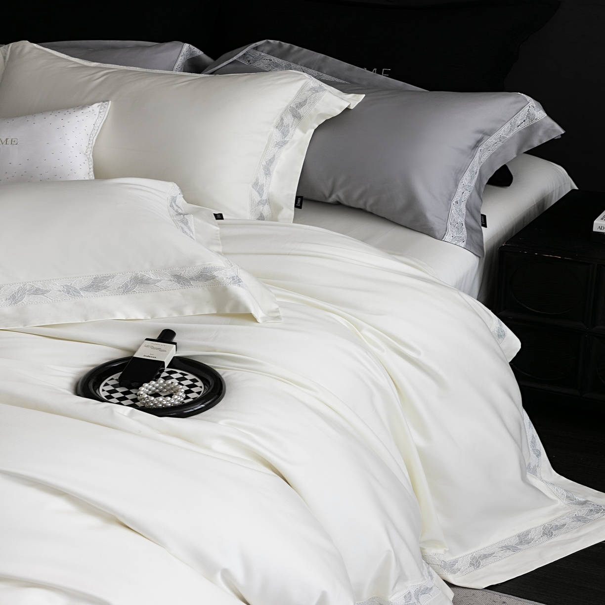 91家纺网 家纺一手货源 找家纺 馨蕊家居 2025秋冬新品100支高定系列-棉森蔓（会员-20）（礼盒塑封包装） 券后控价：368/388 棉森蔓-月光白