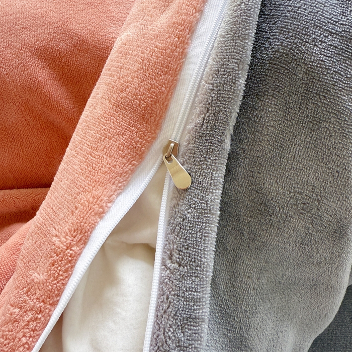 91家纺网 家纺一手货源 找家纺 梦恬佳 2025新款亲肤舒适牛奶绒刺绣四件套 豆沙+太空灰