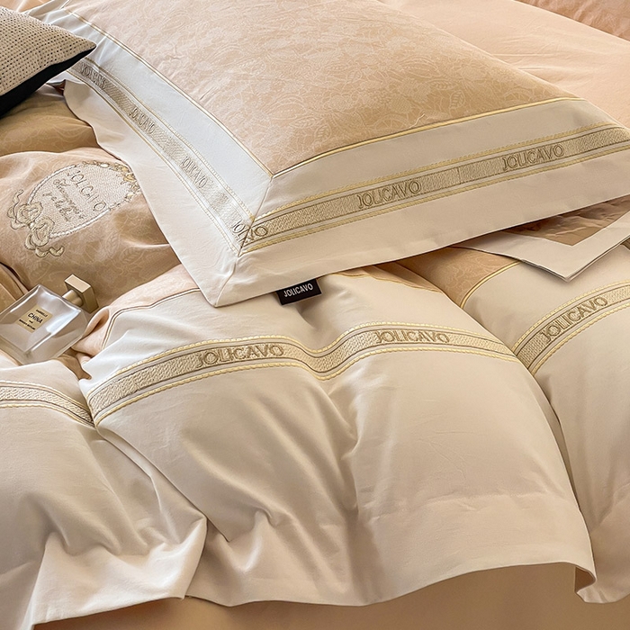 91家纺网 家纺一手货源 找家纺 2025年新款秋冬加厚A类全棉磨毛双面保暖四件套纯棉数码印花全工艺刺绣轻奢风床上用品 香颂黄