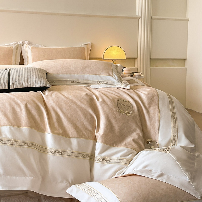 91家纺网 家纺一手货源 找家纺 2025年新款秋冬加厚A类全棉磨毛双面保暖四件套纯棉数码印花全工艺刺绣轻奢风床上用品 香颂黄