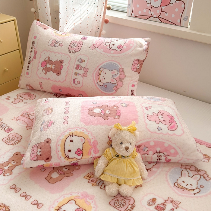 91家纺网 家纺一手货源 找家纺 （总）初念 2025新款正版三丽鸥双面印花牛奶绒多功能四季款毛毯空调毯（撸猫触感，双倍柔软）（提供买家秀）