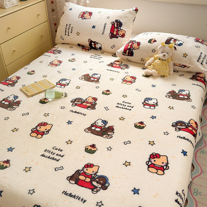 91家纺网 家纺一手货源 找家纺 初念 2025新款正版三丽鸥双面印花牛奶绒多功能四季款毛毯空调毯（撸猫触感，双倍柔软）（提供买家秀） 舒芙蕾-黑皮KT