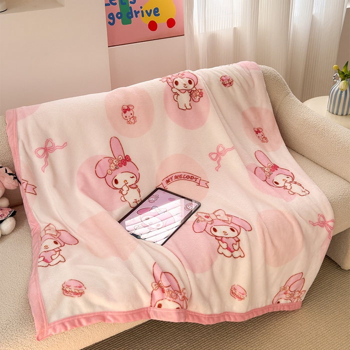 91家纺网 家纺一手货源 找家纺 初念 2025新款正版三丽鸥双面印花牛奶绒多功能四季款毛毯空调毯（撸猫触感，双倍柔软）（提供买家秀） 舒芙蕾-心动美乐蒂