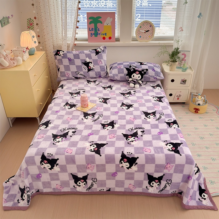 91家纺网 家纺一手货源 找家纺 初念 2025新款正版三丽鸥双面印花牛奶绒多功能四季款毛毯空调毯（撸猫触感，双倍柔软）（提供买家秀） 舒芙蕾-紫格库洛米